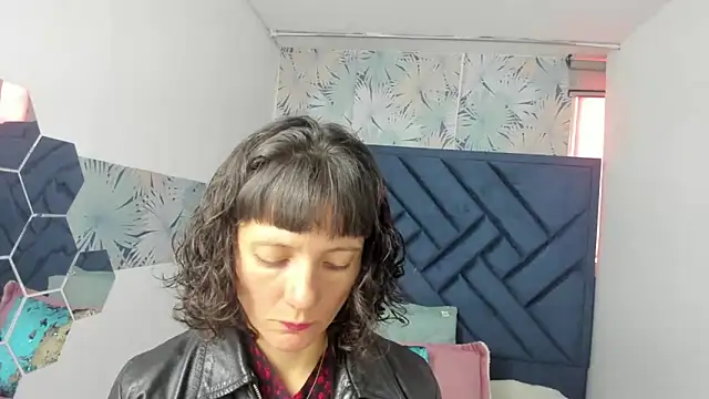 Valery More   online show from March 9, 2026, 1:04 pm