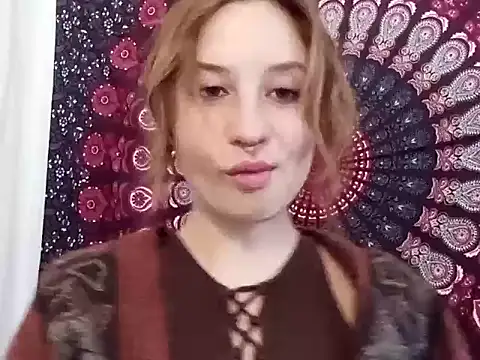 Snapshot of AdalynKiss chatting on October 6, 2025, 6:22 am AdalynKiss online show from October 6, 2025, 6:22 am