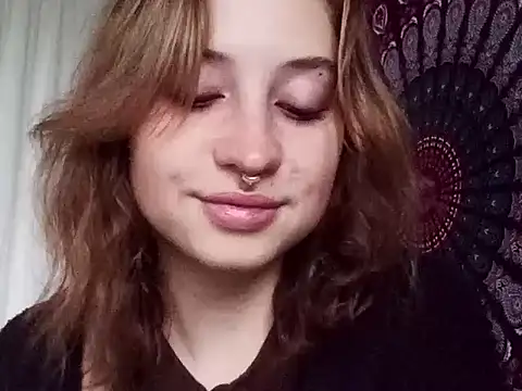 Snapshot of AdalynKiss chatting on October 17, 2025, 6:16 am AdalynKiss online show from October 17, 2025, 6:16 am