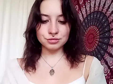 Snapshot of AdalynKiss chatting on October 20, 2025, 6:36 am AdalynKiss online show from October 20, 2025, 6:36 am