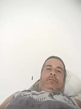 Snapshot of marcioazevedo chatting on February 23, 2026, 8:12 am marcioazevedo online show from February 23, 2026, 8:12 am