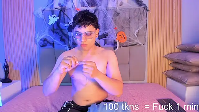 Snapshot of Kandyfrees_ chatting on November 1, 2025, 7:27 pm Kandyfrees online show from November 1, 2025, 7:27 pm