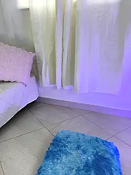 Snapshot of In-Ur-dreams chatting on October 14, 2025, 4:52 pm In-Ur-dreams online show from October 14, 2025, 4:52 pm