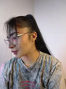 In-Ur-dreams online show from November 29, 2025, 7:06 pm