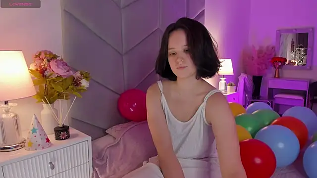 Violet Ferguson online show from October 4, 2025, 11:19 am