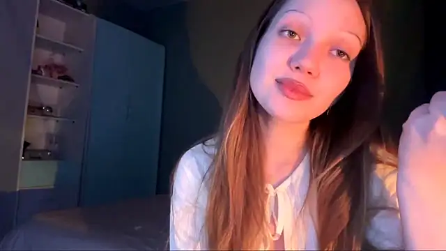 EmiIyKitty online show from October 18, 2025, 8:31 pm