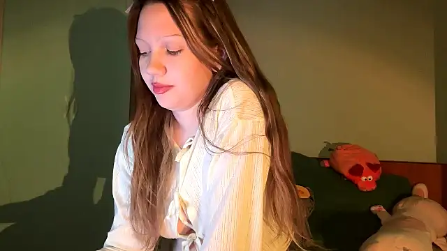 EmiIyKitty online show from October 20, 2025, 7:58 pm