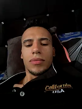 wiland hot23 online show from October 7, 2025, 1:19 pm