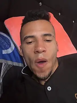 wiland hot23 online show from October 8, 2025, 2:25 pm