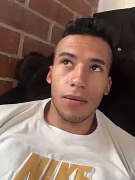 wiland hot23 online show from October 12, 2025, 3:55 pm