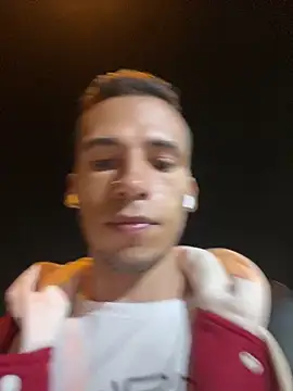 wiland hot23 online show from October 17, 2025, 3:42 am