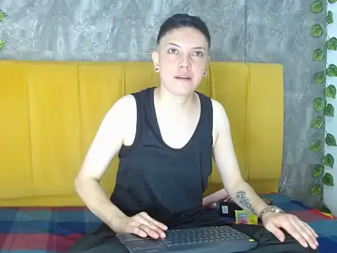 alexmadisoncm101 online show from November 2, 2025, 3:20 am