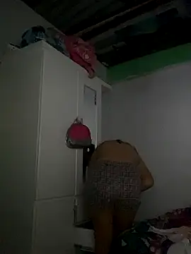 melissa milkk online show from October 27, 2025, 4:38 am