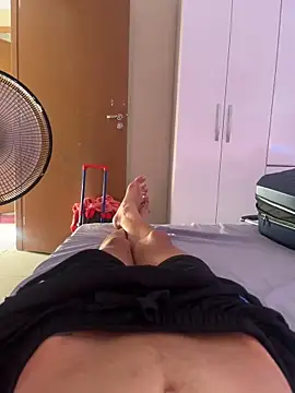 MCLZK online show from November 30, 2025, 7:07 pm