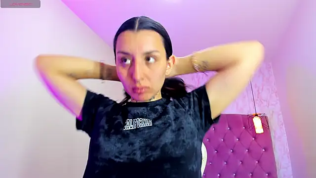 Snapshot of Iris__77 chatting on October 29, 2025, 7:15 pm Iris 77 online show from October 29, 2025, 7:15 pm