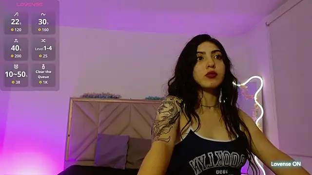 Snapshot of Ixchel_tay chatting on October 13, 2025, 3:17 am Ixchel tay online show from October 13, 2025, 3:17 am