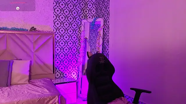 Ixchel tay online show from March 9, 2026, 3:43 am