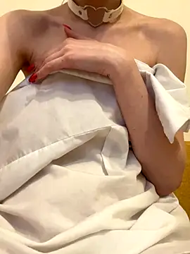 Alena horny online show from October 5, 2025, 9:56 pm