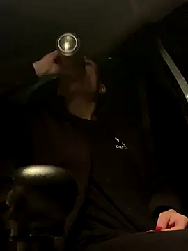 Snapshot of GoldenPussy1329 chatting on November 7, 2025, 10:10 pm GoldenPussy1329 online show from November 7, 2025, 10:10 pm