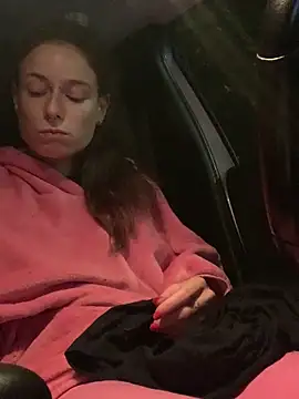 Snapshot of GoldenPussy1329 chatting on November 15, 2025, 9:11 pm GoldenPussy1329 online show from November 15, 2025, 9:11 pm