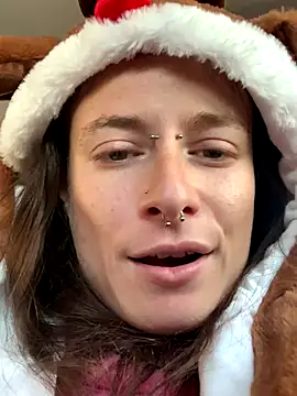 Snapshot of GoldenPussy1329 chatting on November 16, 2025, 9:15 am GoldenPussy1329 online show from November 16, 2025, 9:15 am