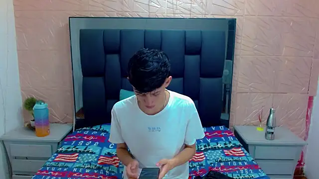 Snapshot of thaigo_twink38 chatting on October 27, 2025, 3:43 am thaigo twink38 online show from October 27, 2025, 3:43 am