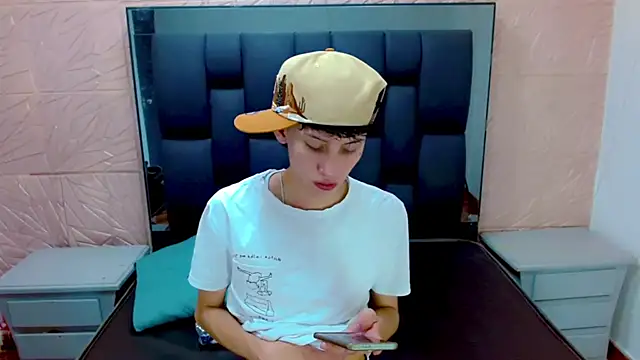 Snapshot of thaigo_twink38 chatting on November 8, 2025, 4:12 am thaigo twink38 online show from November 8, 2025, 4:12 am