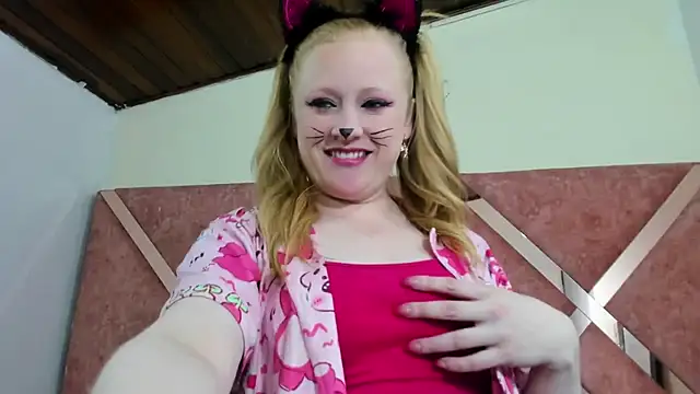 AliceCat 01 online show from November 5, 2025, 3:28 am