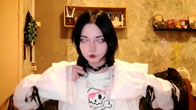 Beeping Creature online show from October 22, 2025, 5:45 pm