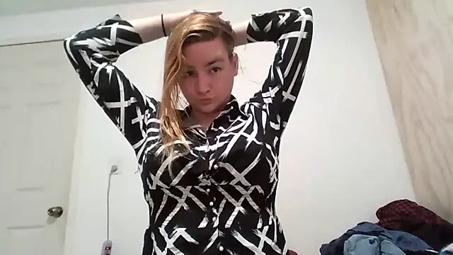 Snapshot of vagimosa chatting on October 15, 2025, 9:20 am vagimosa online show from October 15, 2025, 9:20 am