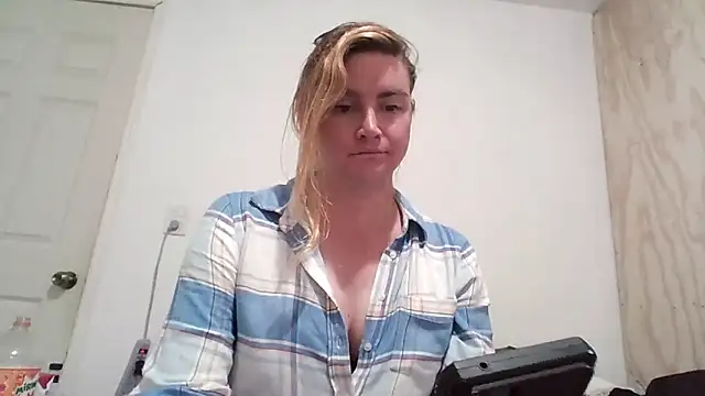 Snapshot of vagimosa chatting on November 3, 2025, 3:08 am vagimosa online show from November 3, 2025, 3:08 am