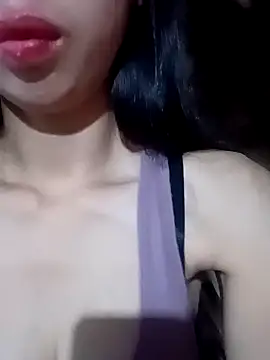 Snapshot of Khanhu_xx chatting on October 9, 2025, 10:52 pm Khanhu xx online show from October 9, 2025, 10:52 pm