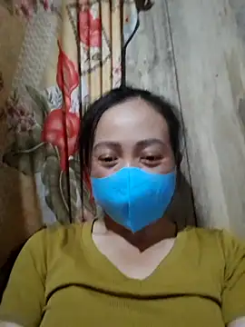 Snapshot of Tuyet_xx chatting on October 8, 2025, 6:49 pm Tuyet xx online show from October 8, 2025, 6:49 pm