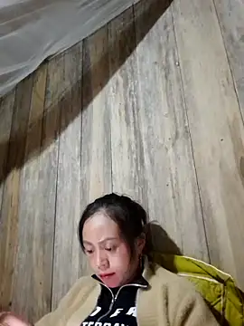 Snapshot of Tuyet_xx chatting on October 26, 2025, 1:06 pm Tuyet xx online show from October 26, 2025, 1:06 pm