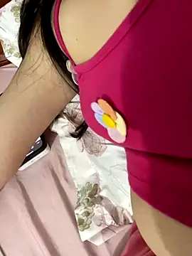 Snapshot of lee_ly chatting on November 8, 2025, 2:39 pm lee ly online show from November 8, 2025, 2:39 pm