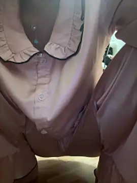 lee ly online show from February 22, 2026, 3:18 am