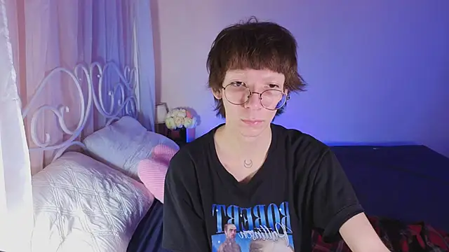 TommieHi online show from October 18, 2025, 12:17 pm