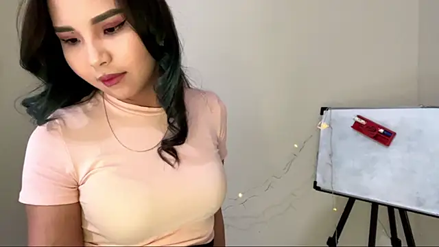 Snapshot of CarollFalick chatting on November 27, 2025, 5:53 am CarollFalick online show from November 27, 2025, 5:53 am