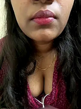 Snapshot of Tamilramyaa chatting on September 30, 2025, 11:37 am Tamilramyaa online show from September 30, 2025, 11:37 am