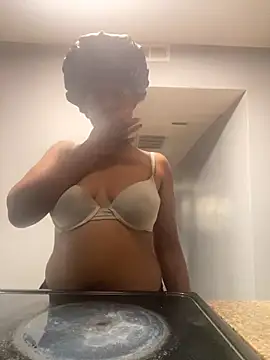Snapshot of we_wet chatting on September 29, 2025, 3:06 pm we wet online show from September 29, 2025, 3:06 pm