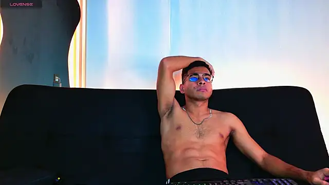 Jaybrown  1 online show from November 12, 2025, 2:56 am