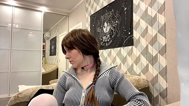 RebelKitsune online show from October 22, 2025, 5:19 am