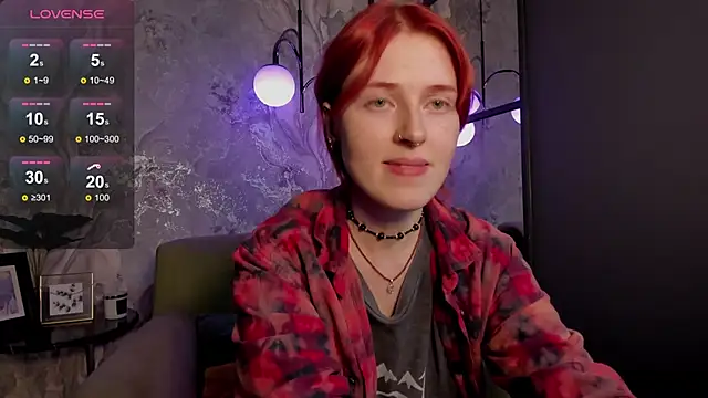 Freirenee online show from October 18, 2025, 2:51 pm