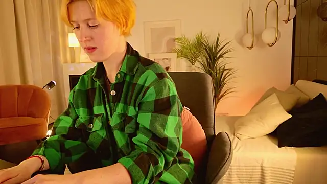 Freirenee online show from January 17, 2026, 3:06 pm