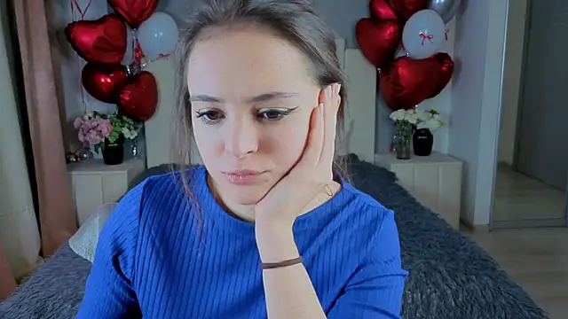  EVA GREEN online show from October 6, 2025, 3:20 pm