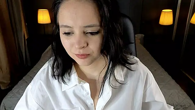  EVA GREEN online show from October 11, 2025, 8:18 pm