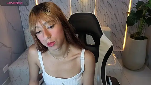 Snapshot of Terry_tx chatting on October 3, 2025, 12:24 pm Terry tx online show from October 3, 2025, 12:24 pm