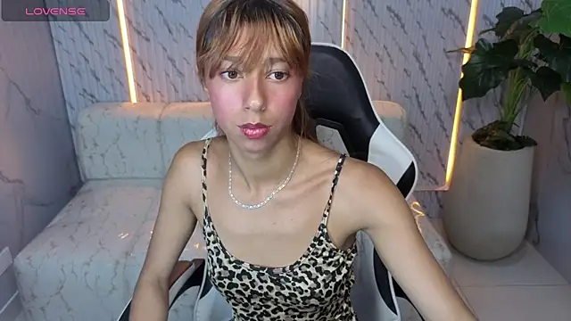 Snapshot of Terry_tx chatting on October 8, 2025, 12:58 pm Terry tx online show from October 8, 2025, 12:58 pm