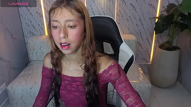 Snapshot of Terry_tx chatting on October 9, 2025, 12:36 pm Terry tx online show from October 9, 2025, 12:36 pm