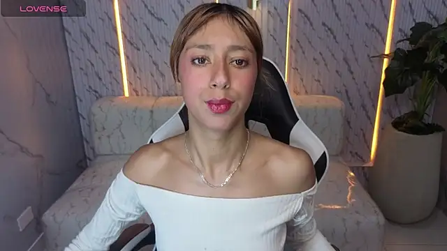 Snapshot of Terry_tx chatting on October 10, 2025, 12:59 pm Terry tx online show from October 10, 2025, 12:59 pm